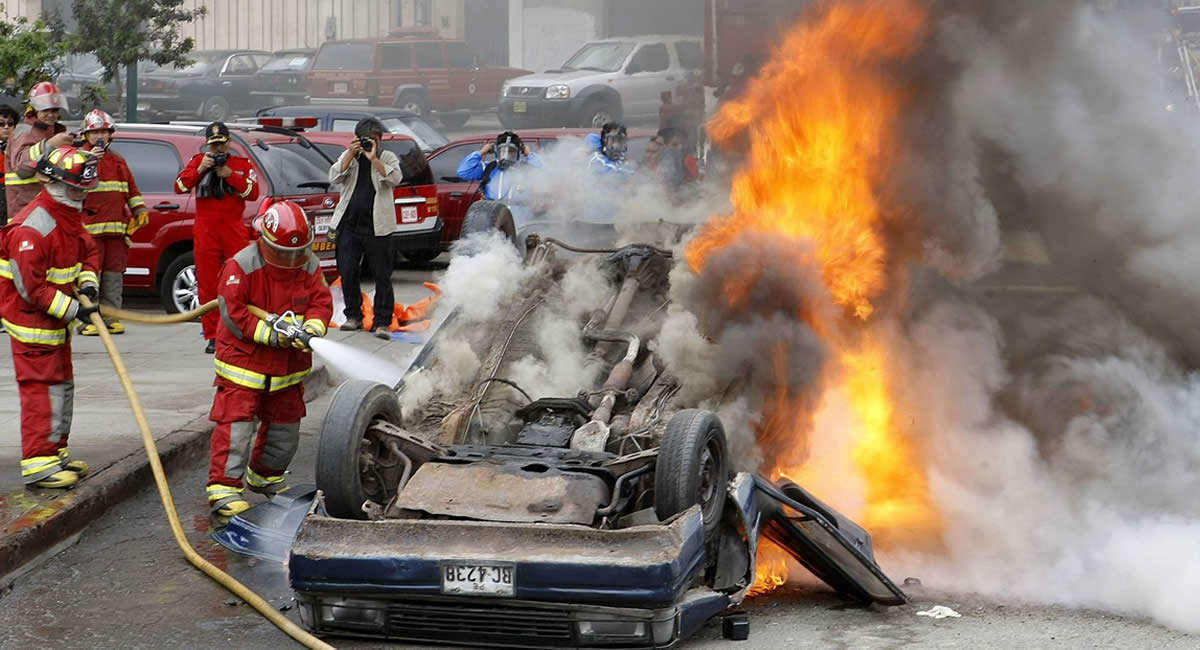 Conoce estos consejos para evitar que tu auto sufra un incendio