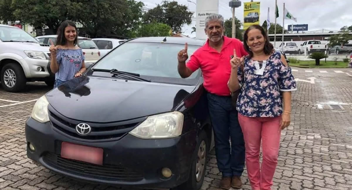 Peruano logró manejar un millón de kilómetros en su toyota