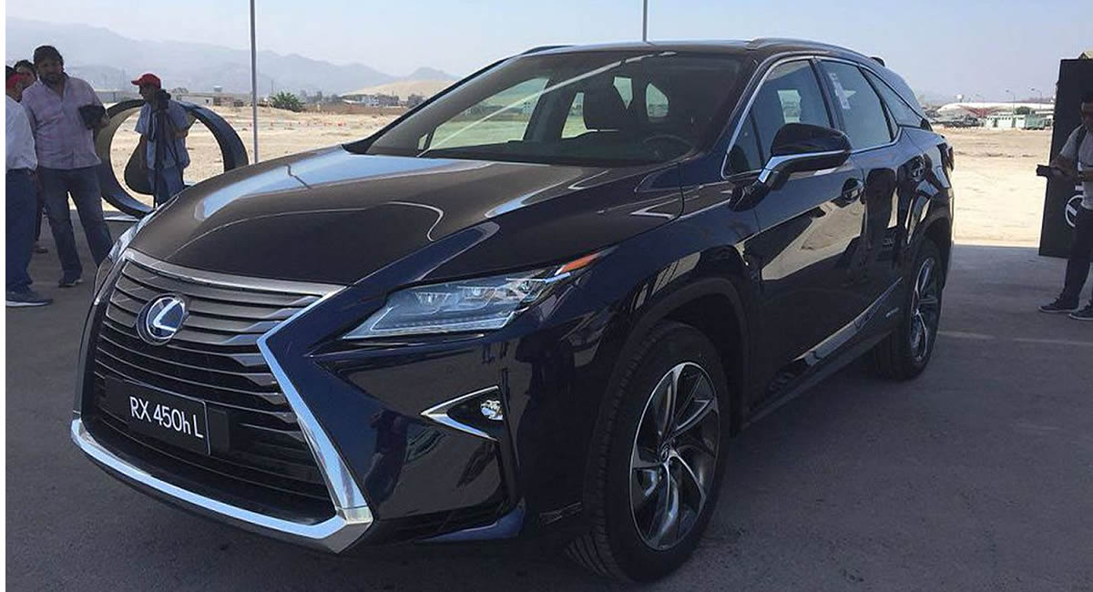 Primicia automotriz en Perú