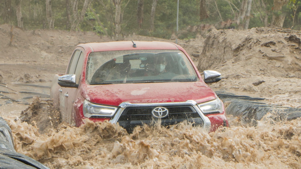 Presente en lanzamiento de Toyota Hilux