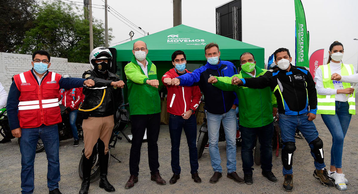 Escuela de Motociclistas, creada por la Asociación MOVEMOS. 