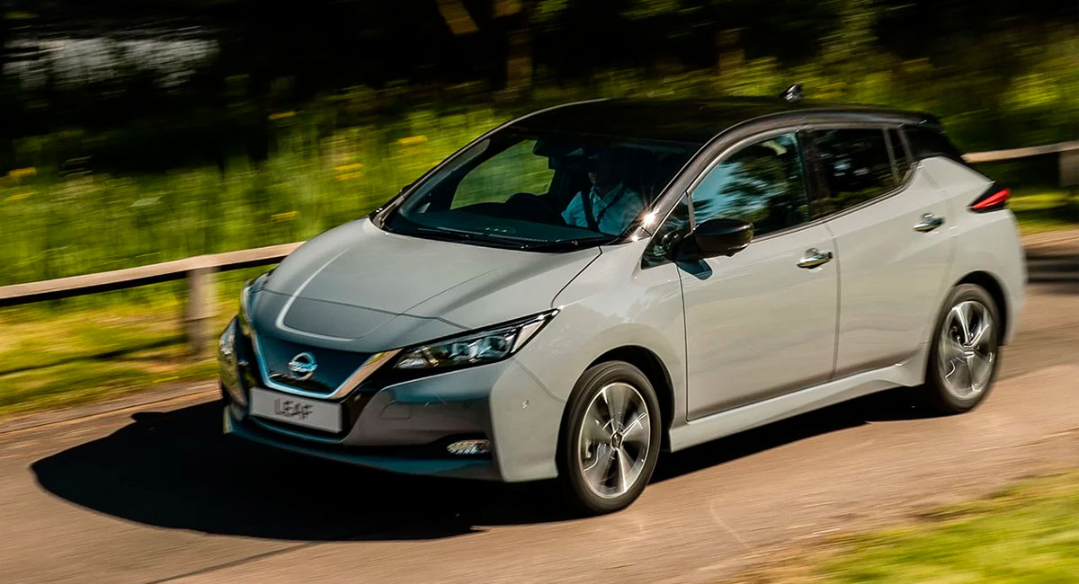 Nissan LEAF 