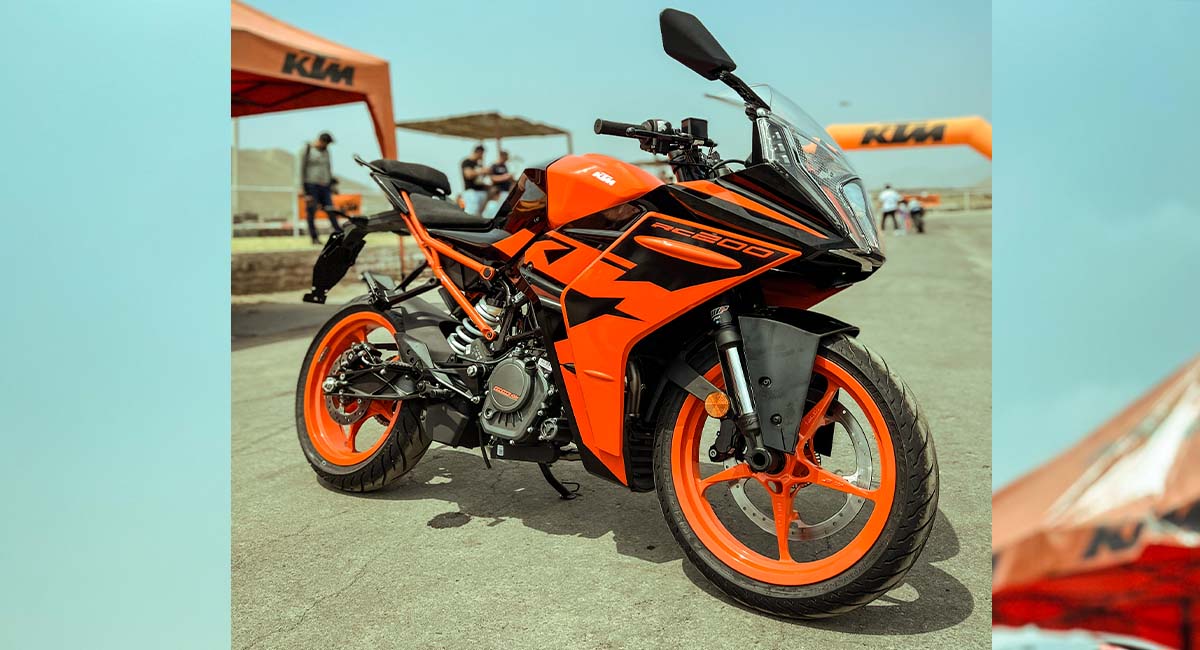 KTM RC 200 ABS 2022
