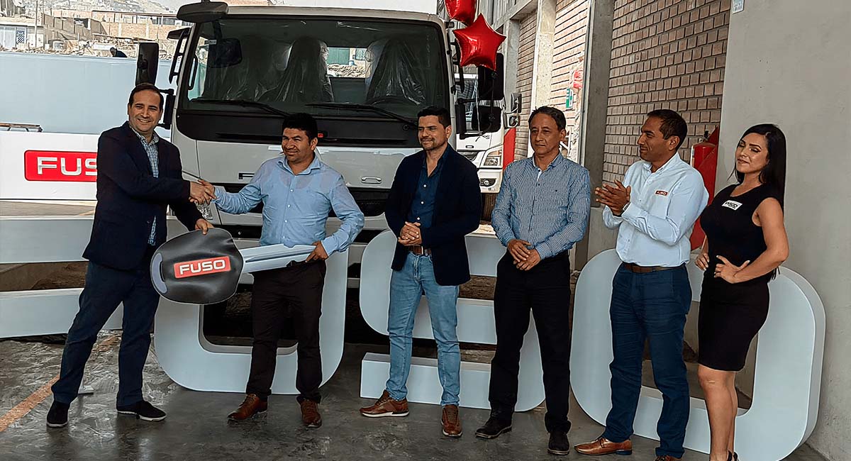 FUSO entrega nueva flota de 10 camiones FI a Servicios Generales Galaga
