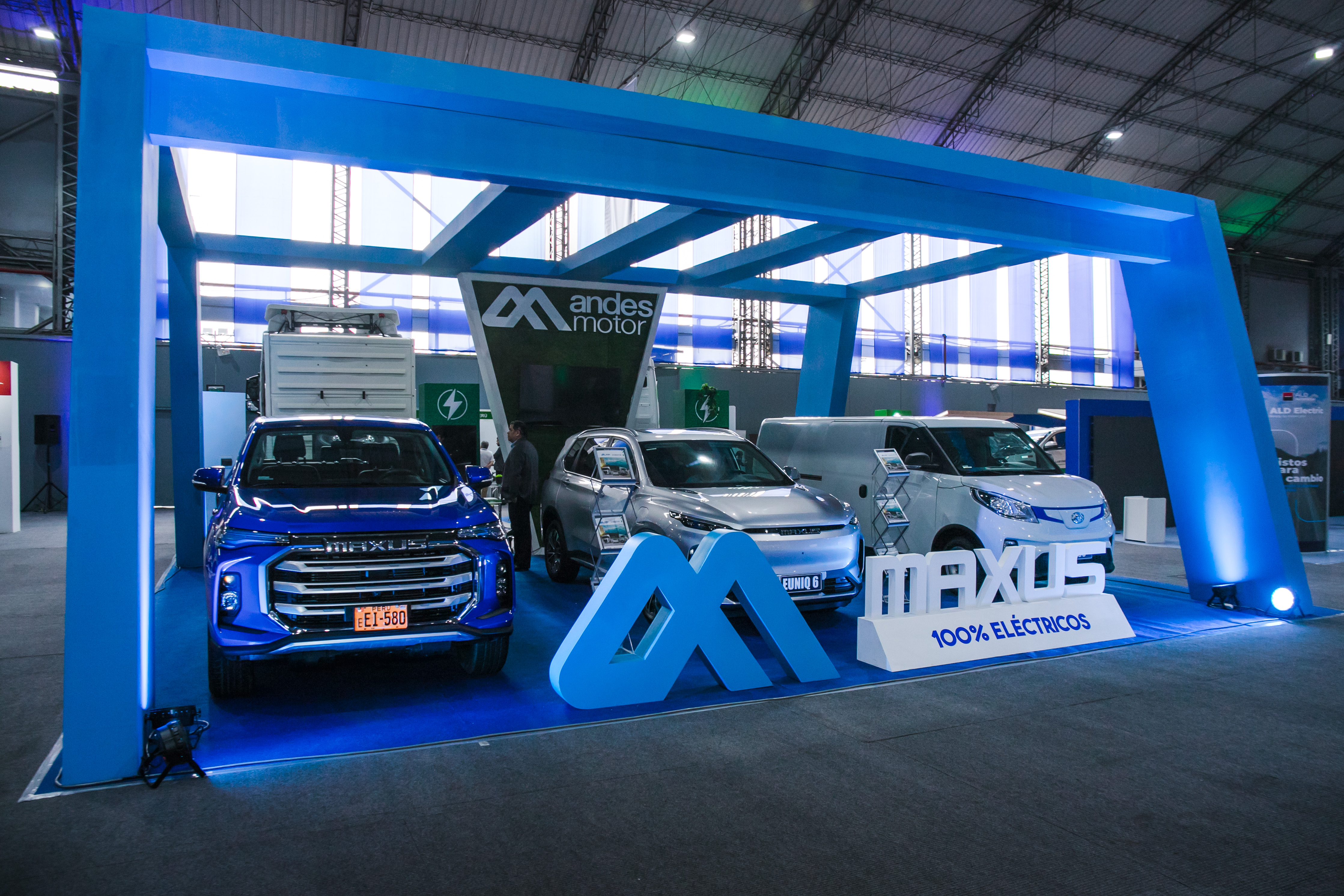 Andes Motor impulsa la eco-movilidad con Maxus, Sitrak e Iveco