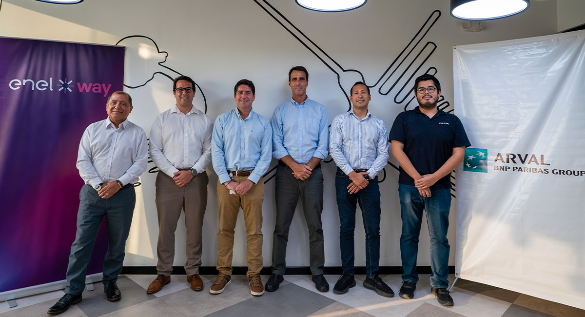 Arval Perú, Volvo y Enel X Way se unen a favor de la transición energética del país